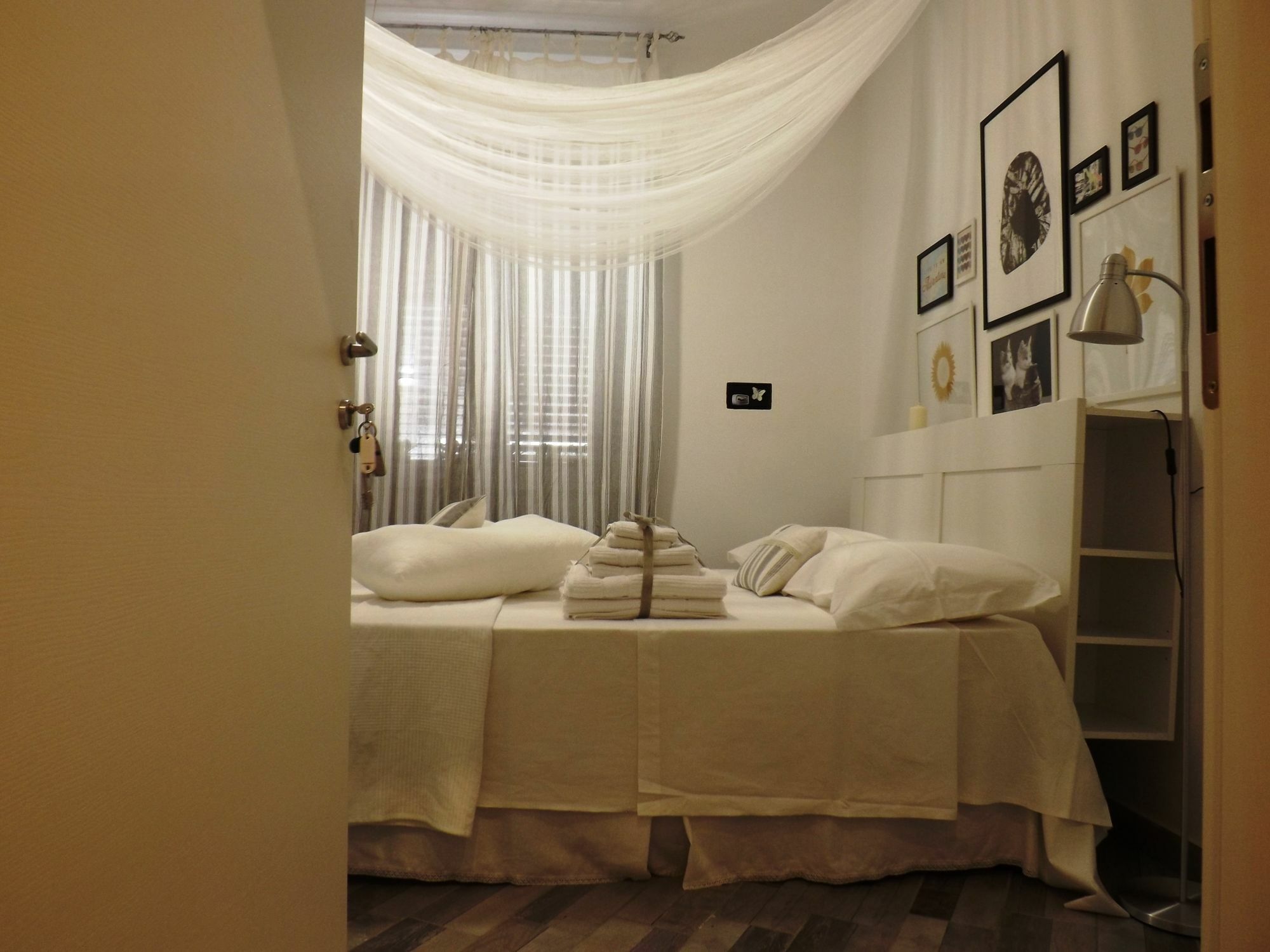Domus Alma Bed & Breakfast Наполи Екстериор снимка