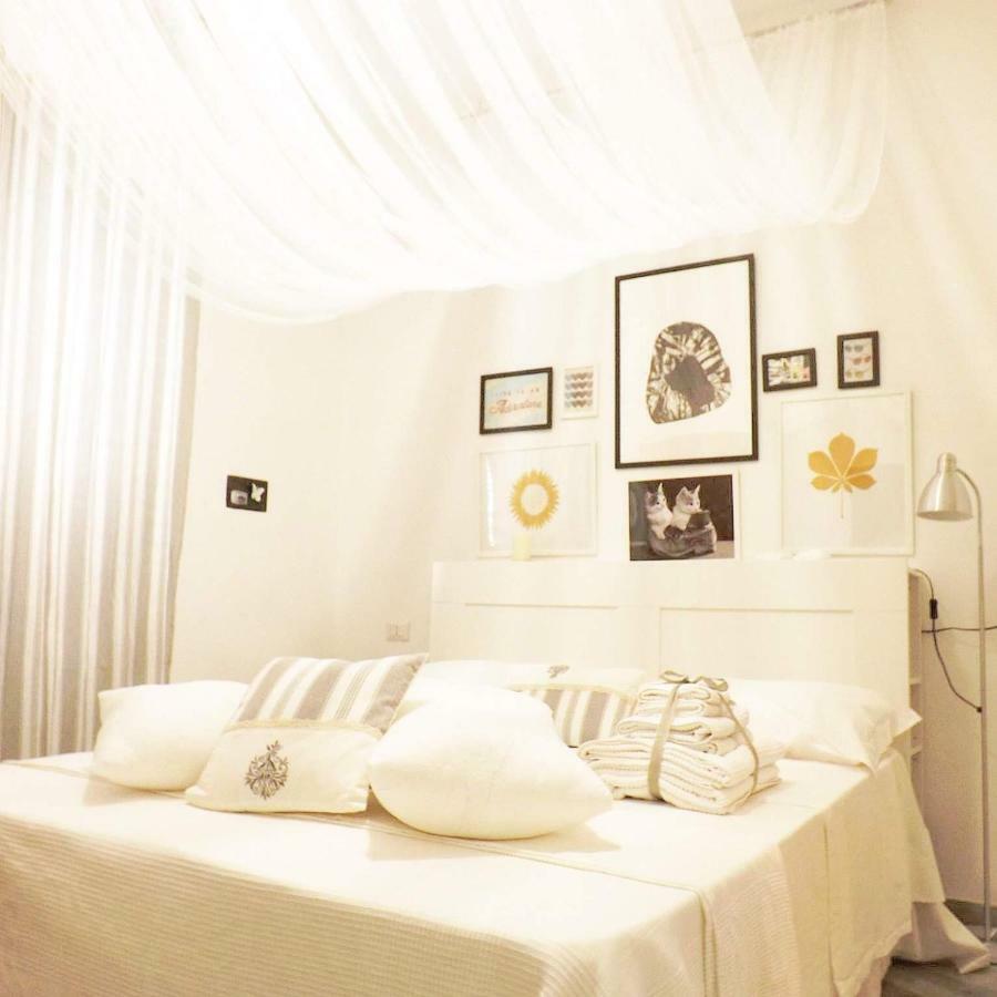 Domus Alma Bed & Breakfast Наполи Екстериор снимка