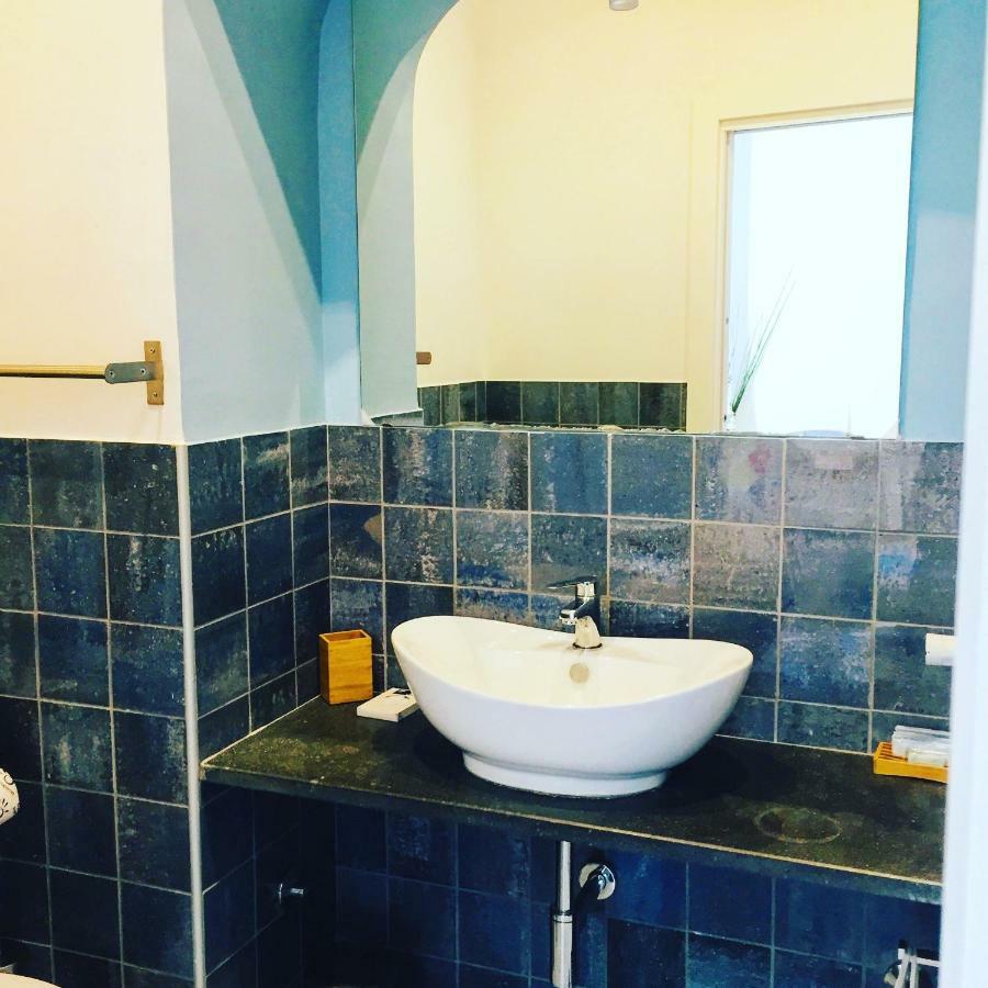 Domus Alma Bed & Breakfast Наполи Екстериор снимка