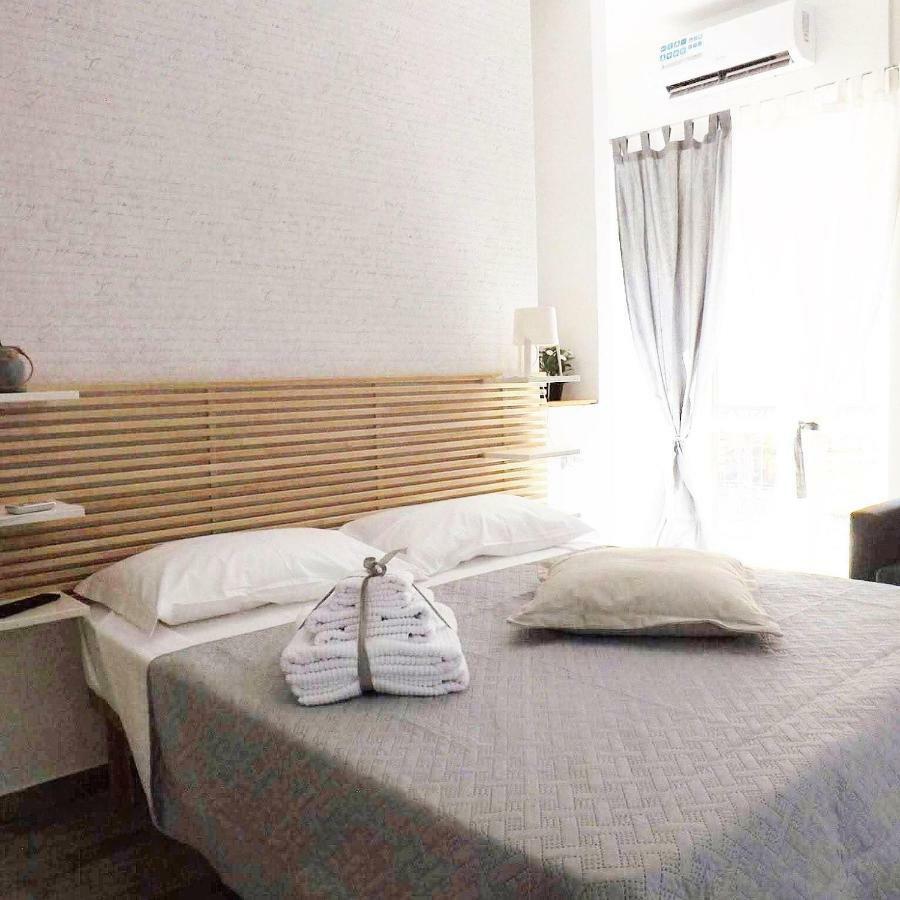 Domus Alma Bed & Breakfast Наполи Екстериор снимка
