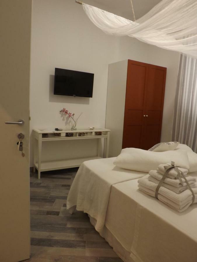 Domus Alma Bed & Breakfast Наполи Екстериор снимка