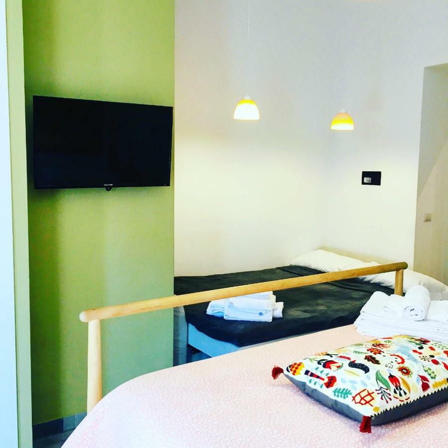 Domus Alma Bed & Breakfast Наполи Екстериор снимка